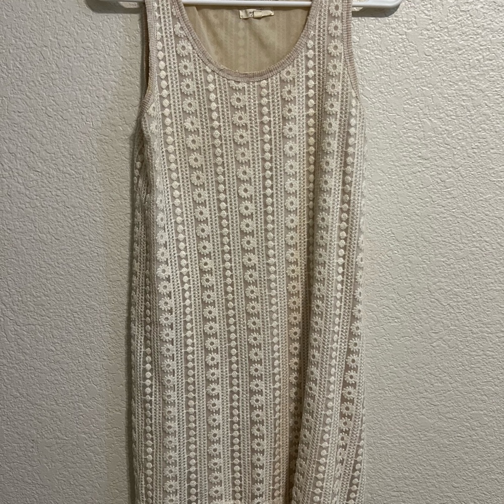Mystree Cream Sheath Mini Dress Sleeveless Scoop Neck
